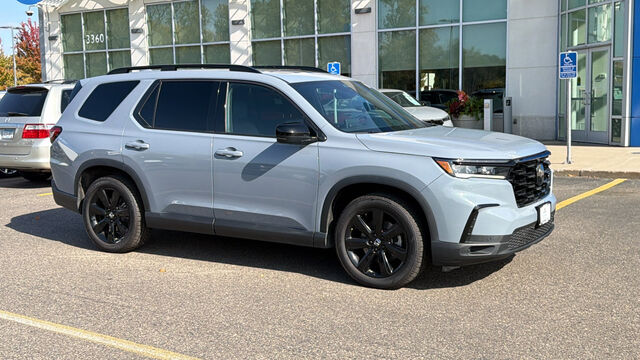 2025 Honda Pilot AWD Black Edition