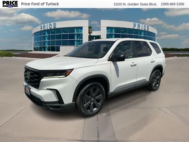 2025 Honda Pilot Sport — photo 1 of 13