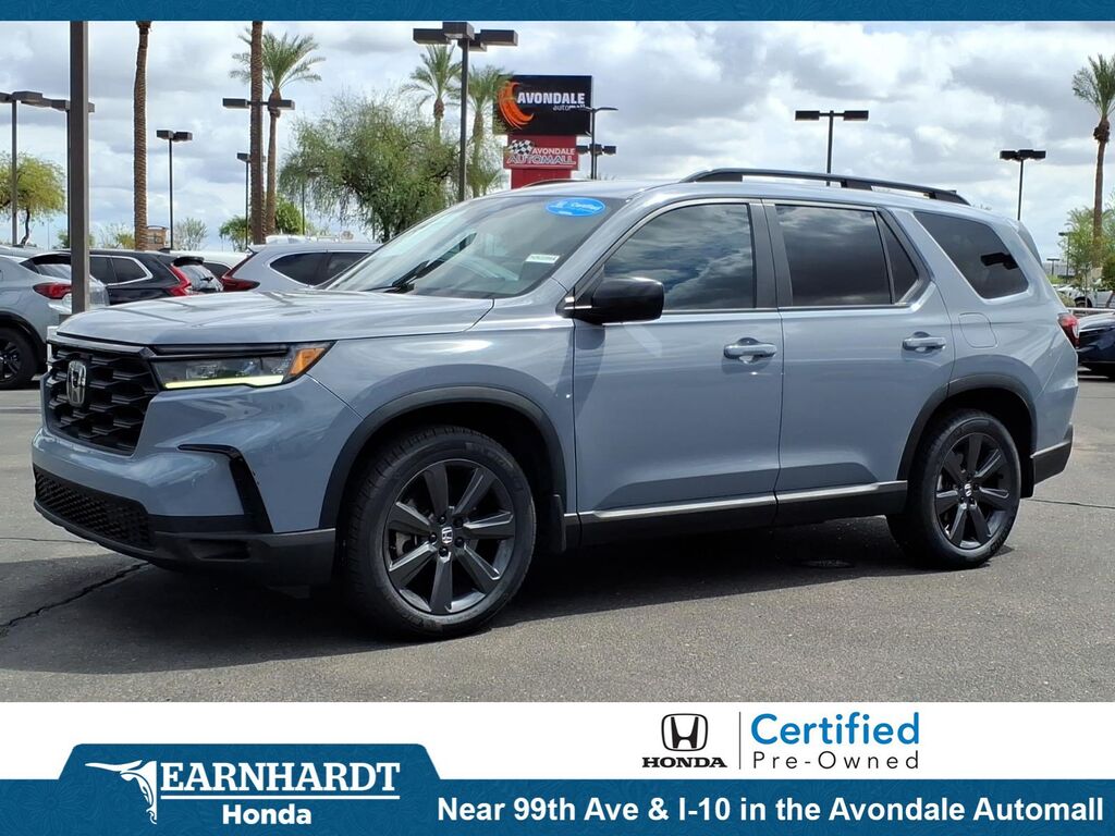 2025 Honda Pilot 2WD Sport — photo 1 of 7
