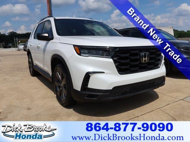2025 Honda Pilot Sport — photo 1 of 10