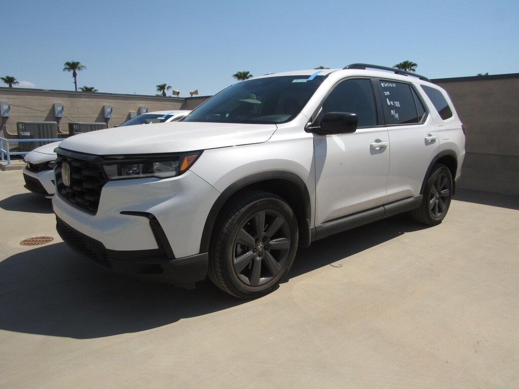 2025 Honda Pilot Sport — photo 1 of 7