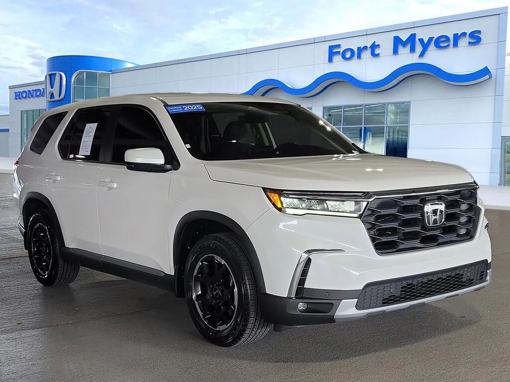 2025 Honda Pilot EX-L+ — photo 1 of 13