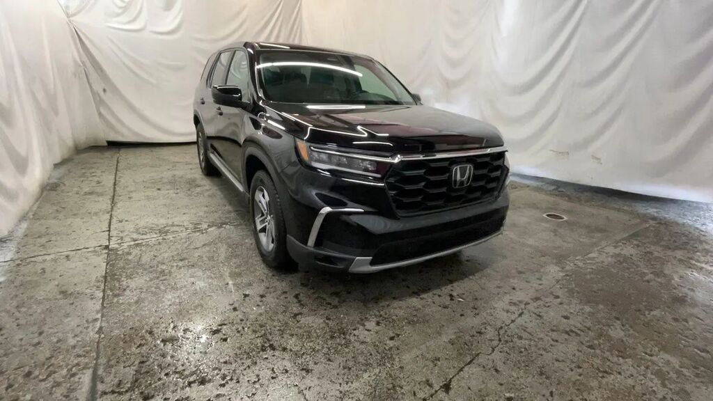 2025 Honda Pilot EX-L — photo 1 of 13