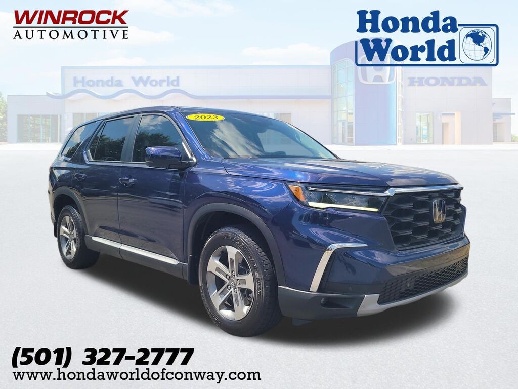 2023 Honda Pilot EX-L w/Rear Captain's Chairs — photo 1 of 13