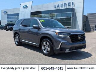 2024 Honda Pilot EX-L w/Rear Captain's Chairs
