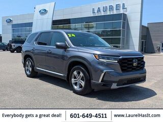 2024 Honda Pilot EX-L w/Rear Captain's Chairs