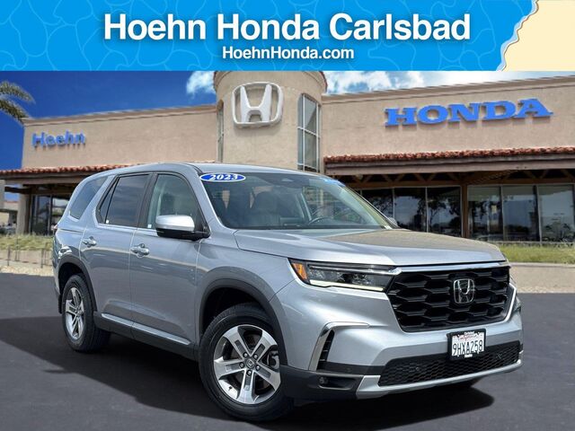 2023 Honda Pilot EX-L w/Rear Captain's Chairs