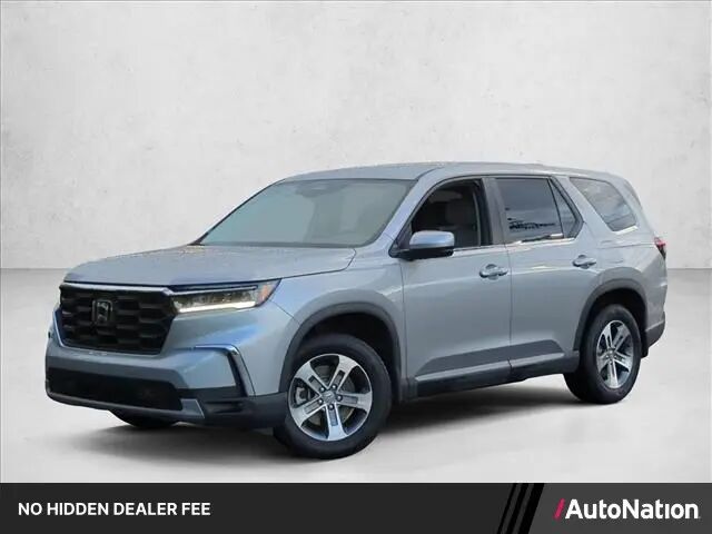 2024 Honda Pilot EX-L w/Rear Captain's Chairs