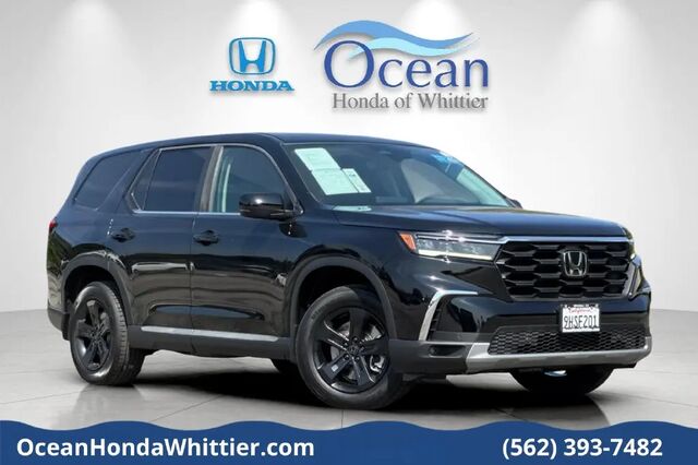 2024 Honda Pilot EX-L w/Rear Captain's Chairs