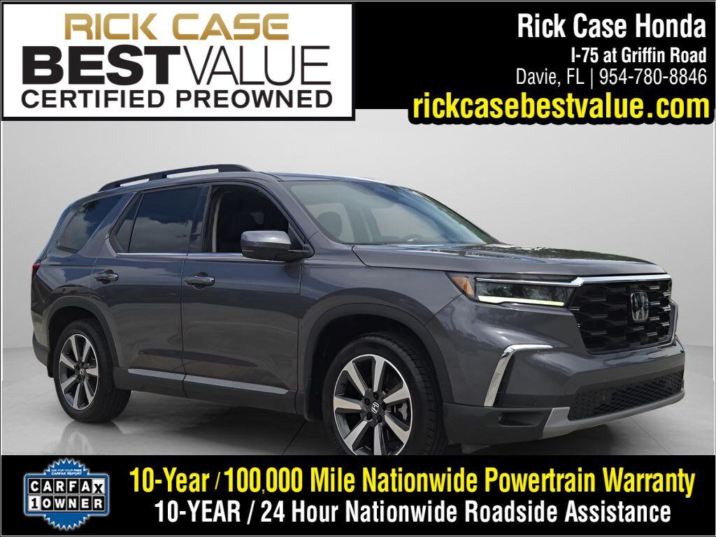 2025 Honda Pilot 2WD Touring — photo 1 of 7
