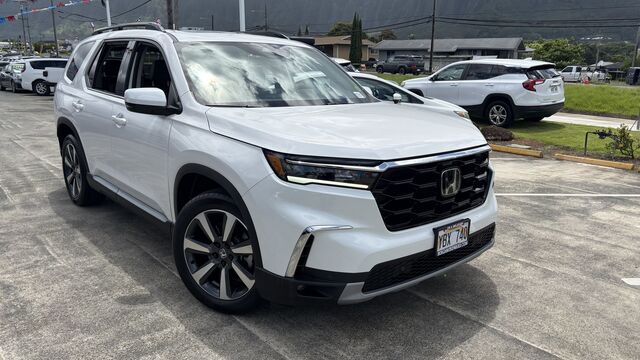 2025 Honda Pilot 2WD Touring