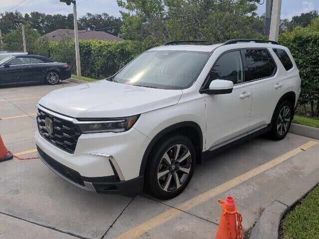 2023 Honda Pilot Touring