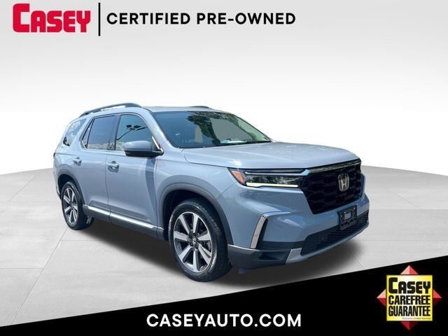 2023 Honda Pilot 2WD TRG — photo 1 of 7