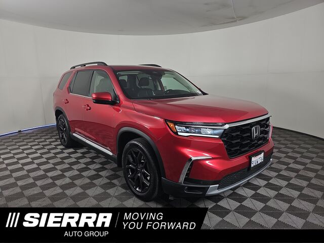 2025 Honda Pilot 2WD Touring w/HPD Wheels