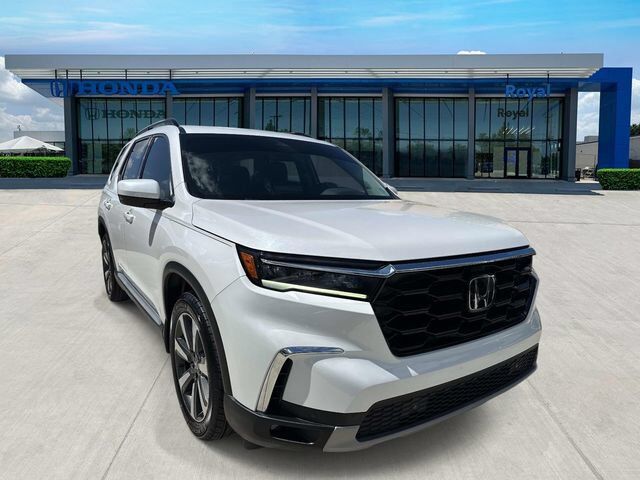 2024 Honda Pilot 2WD TRG — photo 1 of 7
