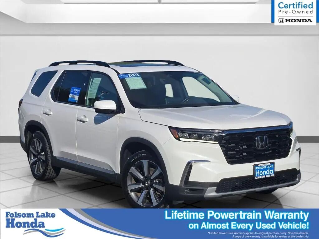2023 Honda Pilot Touring — photo 1 of 24