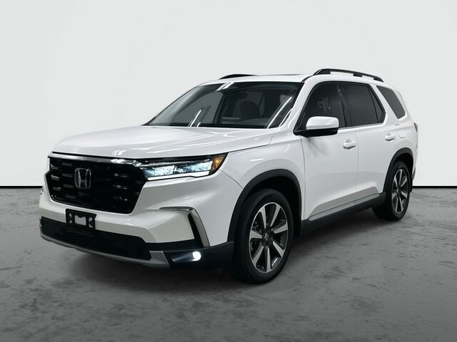 2025 Honda Pilot 2WD Touring