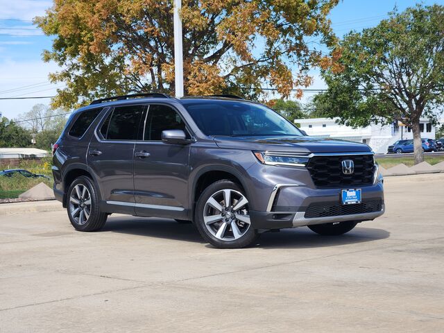 2025 Honda Pilot 2WD Touring