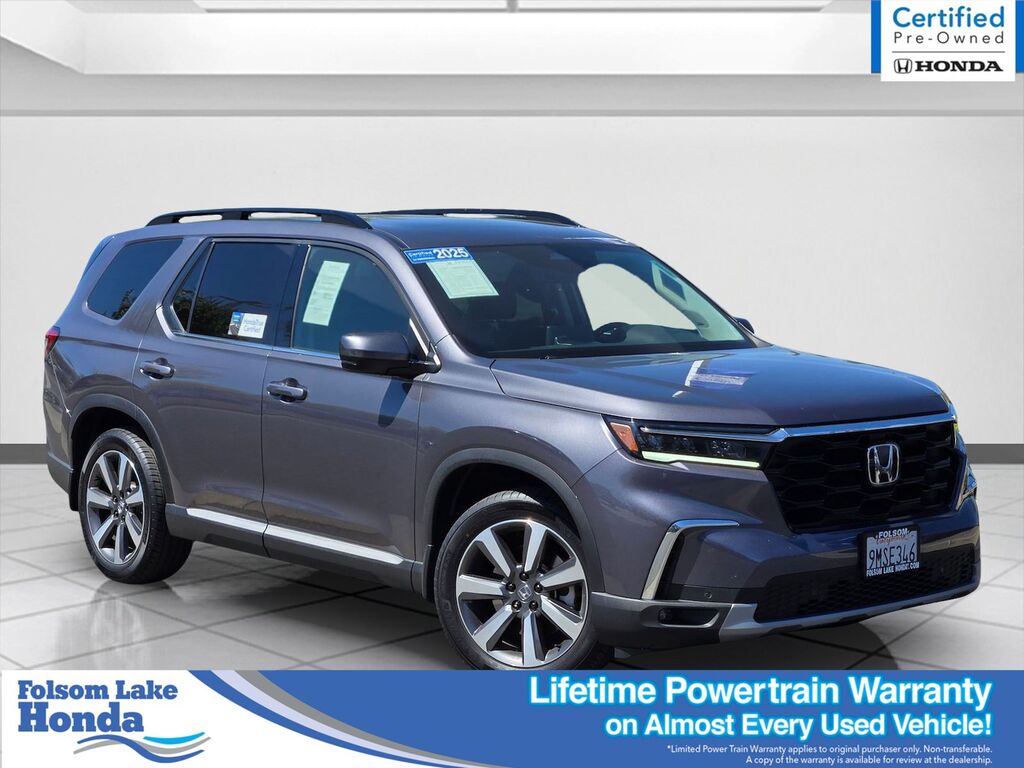 2025 Honda Pilot 2WD Touring — photo 1 of 7