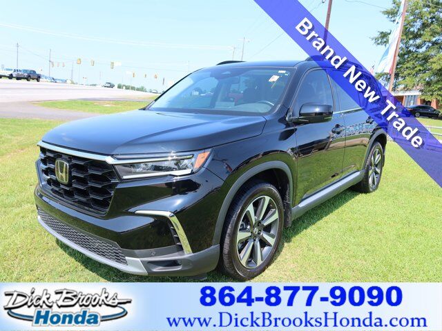2025 Honda Pilot Touring 2WD