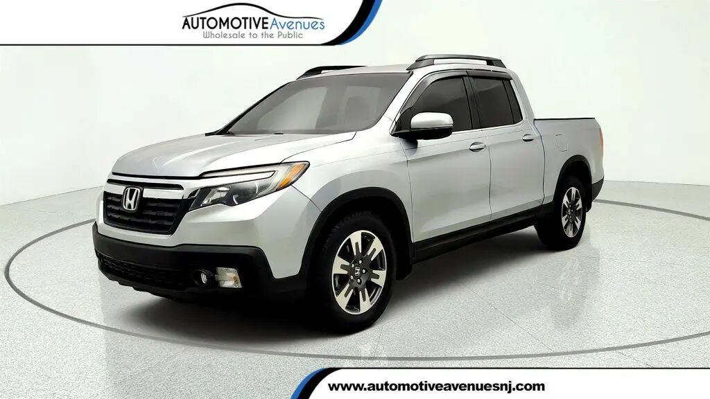 2017 Honda Ridgeline RTL — photo 1 of 6