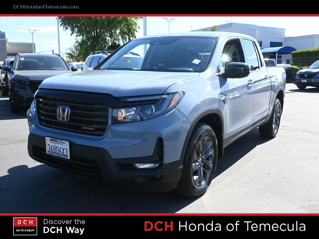 2023 Honda Ridgeline AWD SPORT — photo 1 of 7