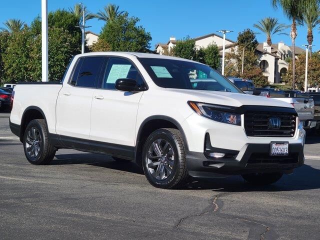 2023 Honda Ridgeline Sport — photo 1 of 13