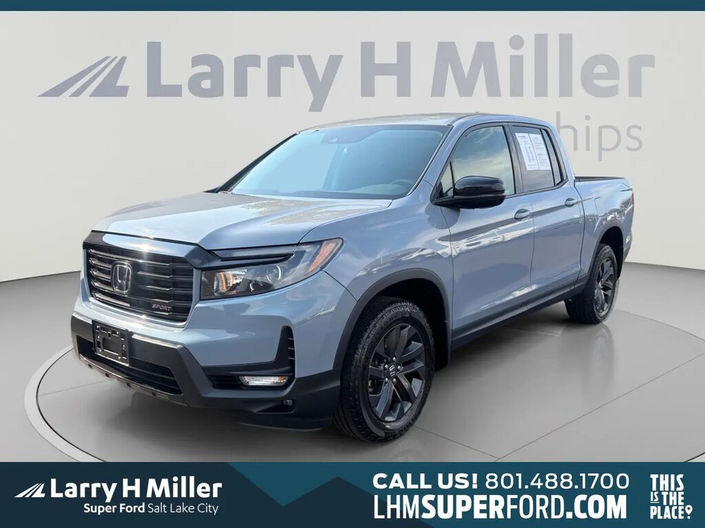 2023 Honda Ridgeline Sport — photo 1 of 26
