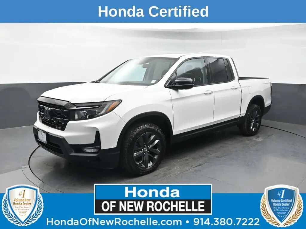 2025 Honda Ridgeline Sport — photo 1 of 13