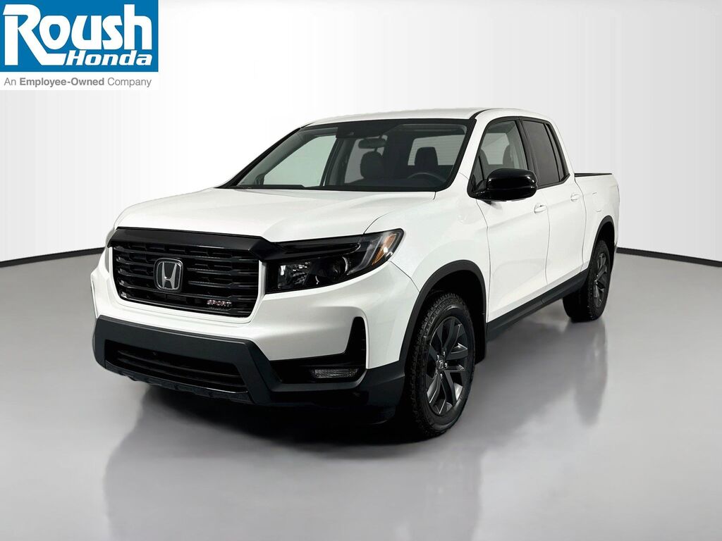 2023 Honda Ridgeline Sport — photo 1 of 13