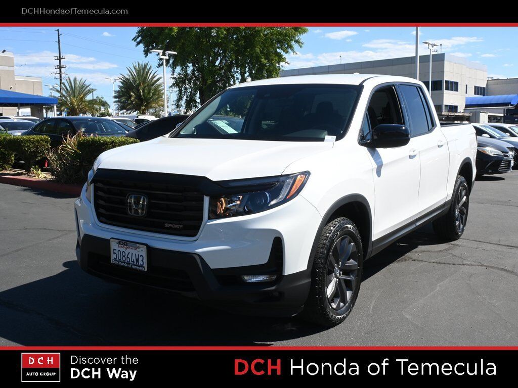 2023 Honda Ridgeline AWD SPORT — photo 1 of 7