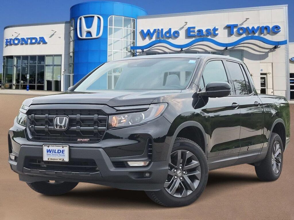 2024 Honda Ridgeline Sport — photo 1 of 13