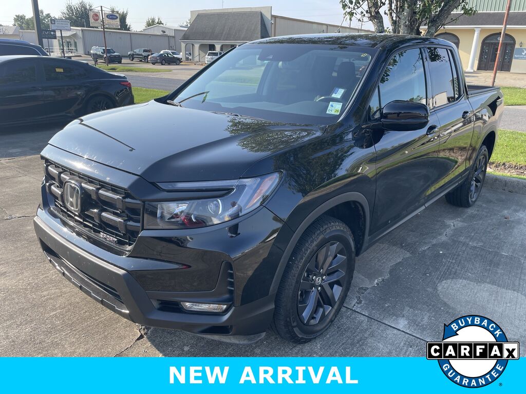 2024 Honda Ridgeline AWD SPORT — photo 1 of 7