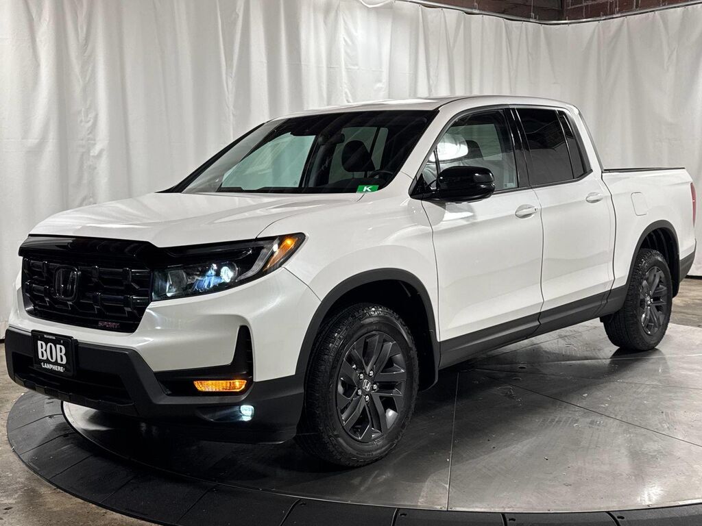 2024 Honda Ridgeline Sport — photo 1 of 13