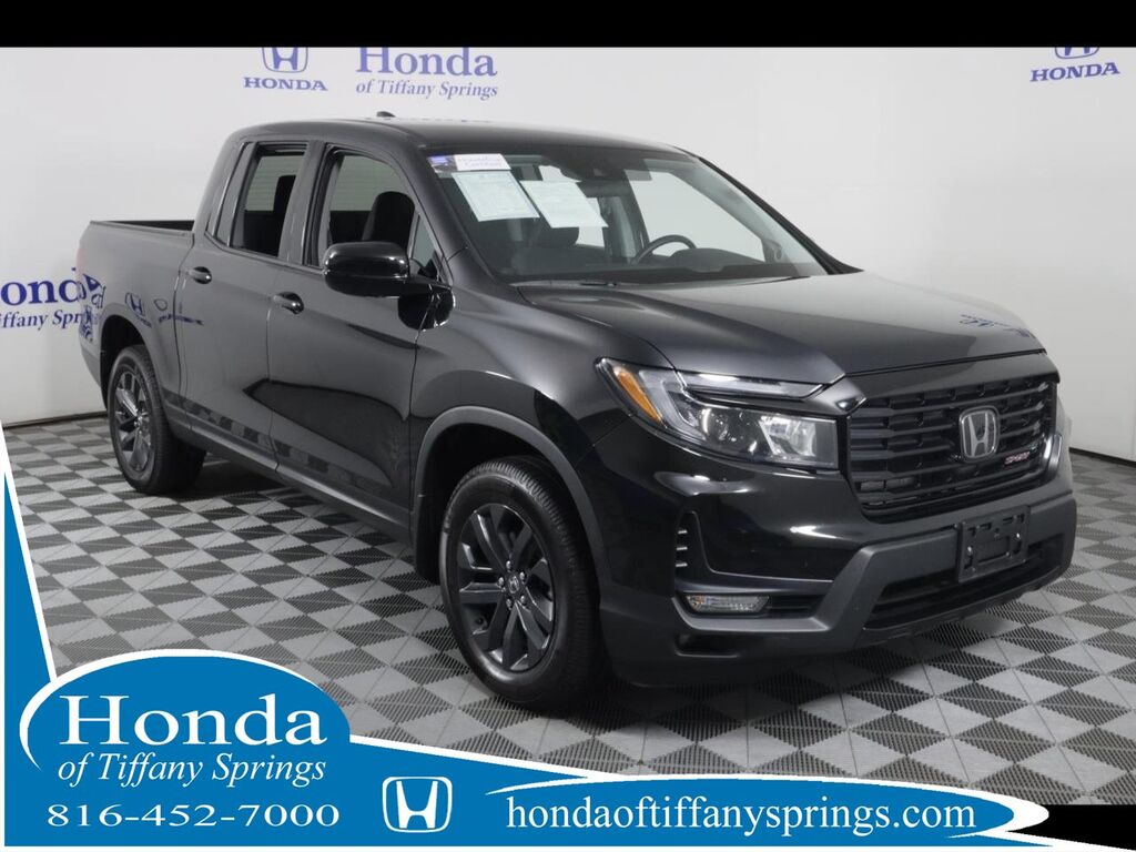 2023 Honda Ridgeline AWD SPORT — photo 1 of 7