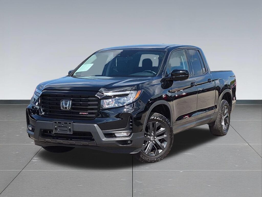 2023 Honda Ridgeline Sport — photo 1 of 13