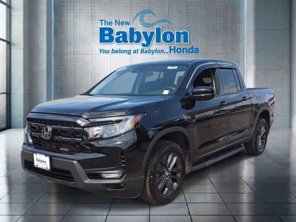 2025 Honda Ridgeline Sport — photo 1 of 13