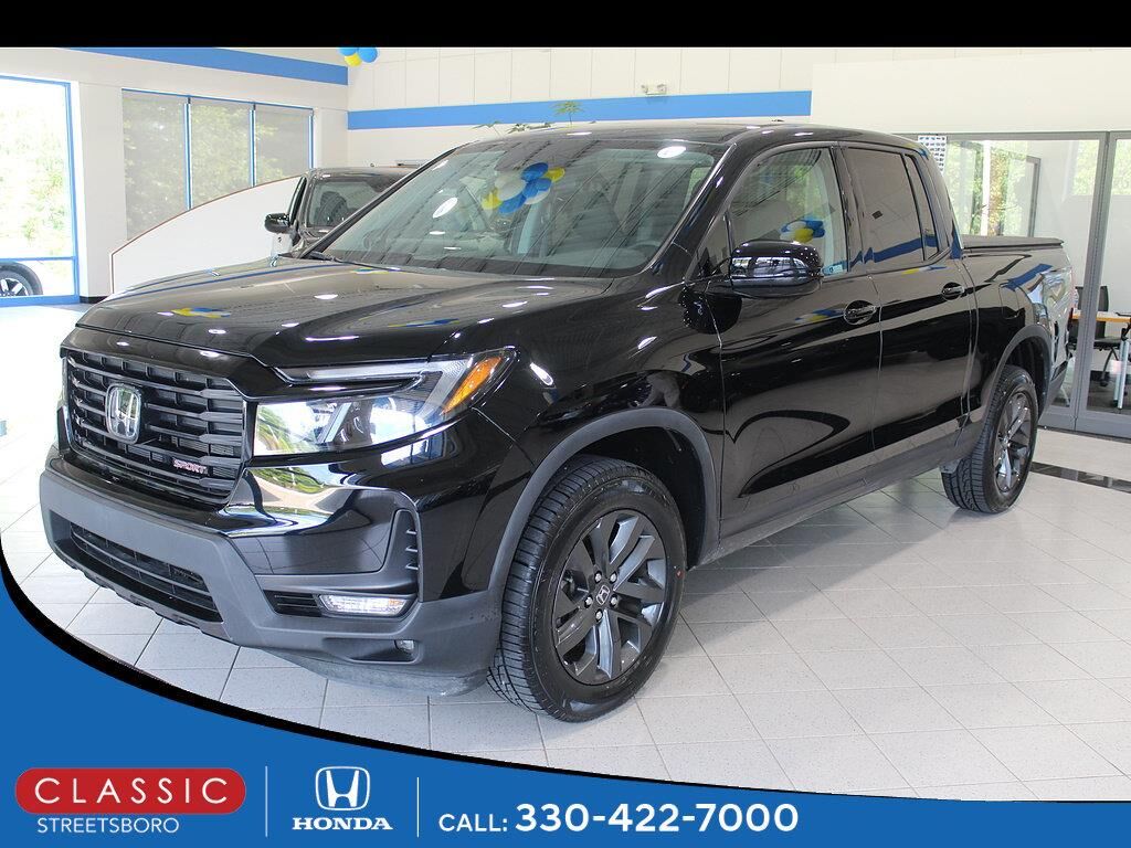 2023 Honda Ridgeline Sport — photo 1 of 13