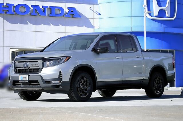 2025 Honda Ridgeline Sport w/HPD Wheels
