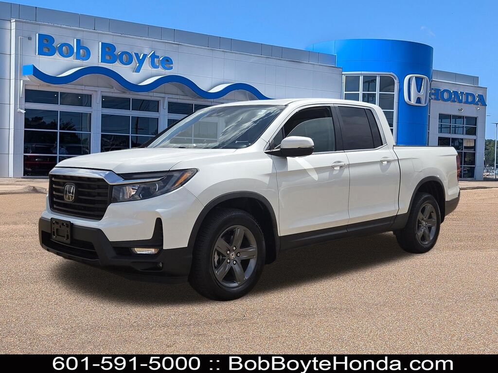 2022 Honda Ridgeline AWD RTL — photo 1 of 7