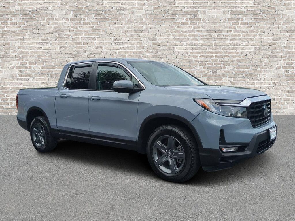 2023 Honda Ridgeline RTL — photo 1 of 13