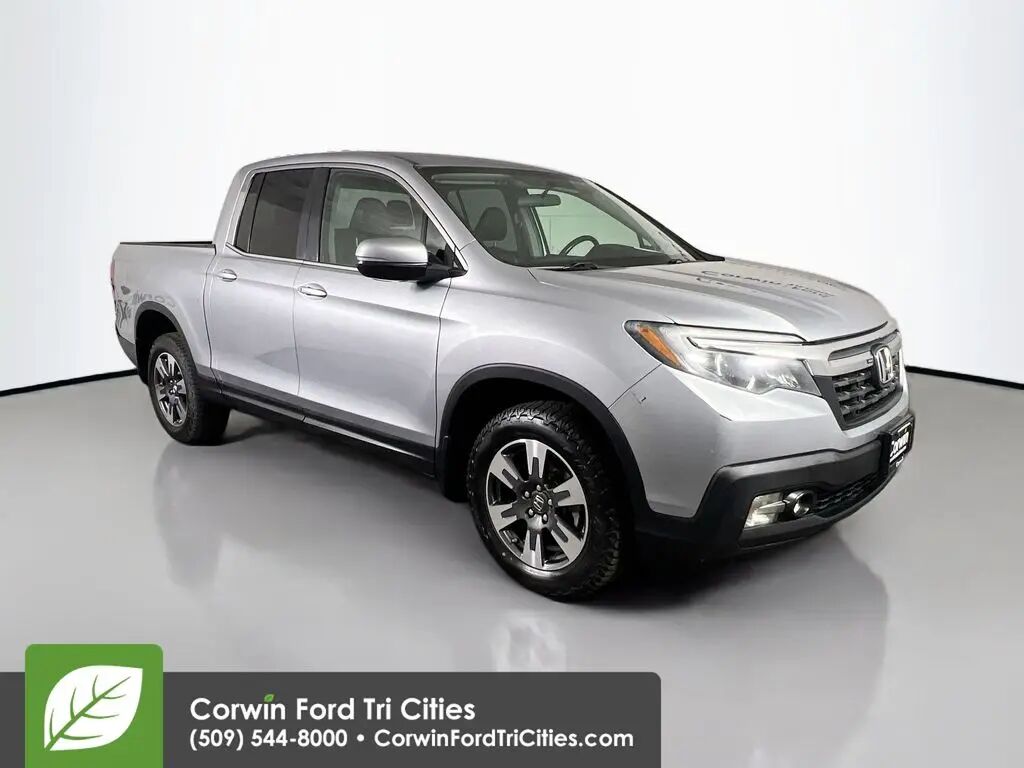 2017 Honda Ridgeline RTL — photo 1 of 26