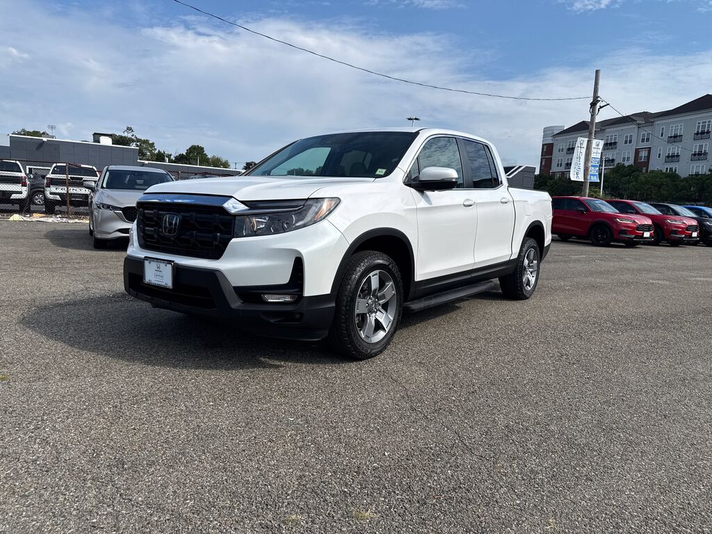 2025 Honda Ridgeline AWD RTL — photo 1 of 7