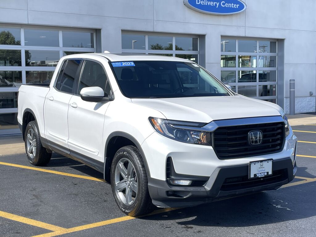 2023 Honda Ridgeline AWD RTL — photo 1 of 7