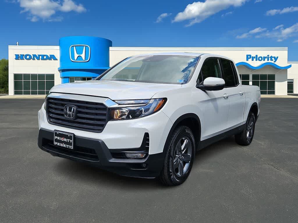 2023 Honda Ridgeline AWD RTL — photo 1 of 7