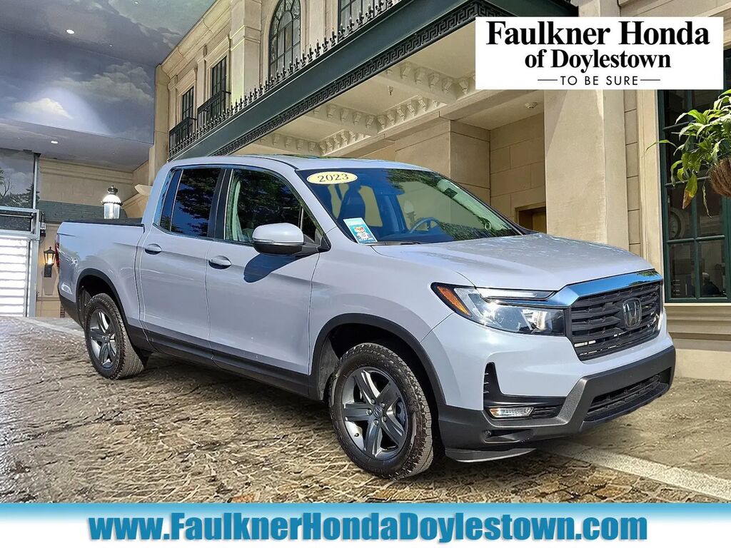 2023 Honda Ridgeline RTL — photo 1 of 1