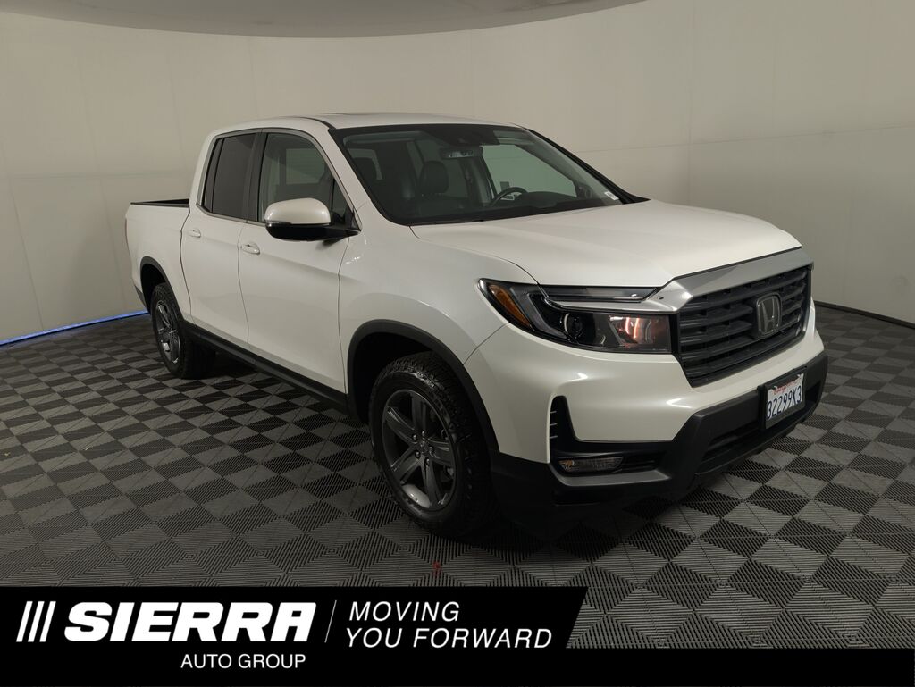 2023 Honda Ridgeline AWD RTL — photo 1 of 7