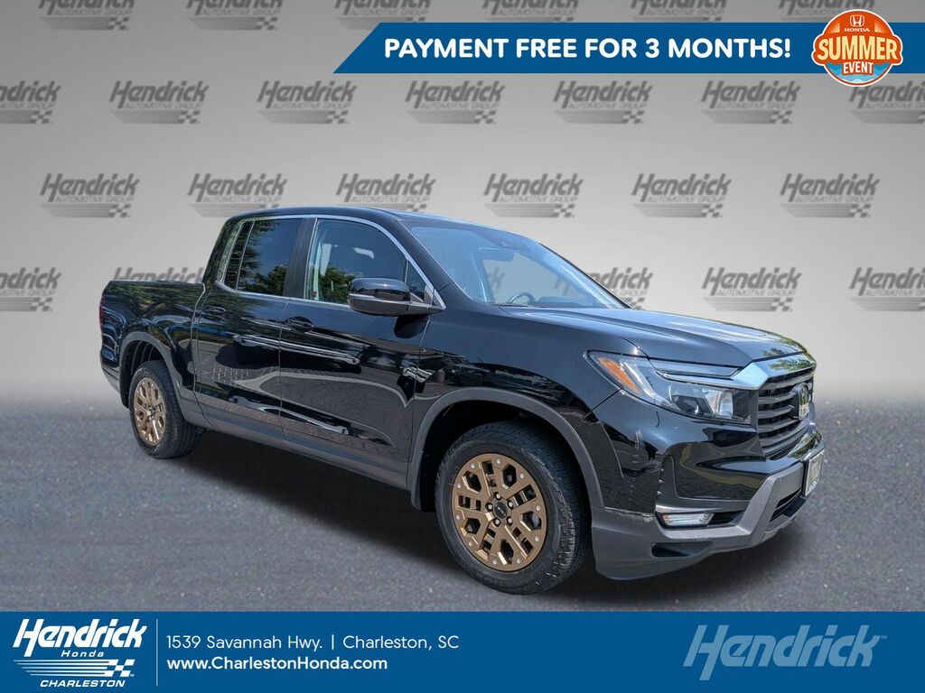2023 Honda Ridgeline AWD RTL — photo 1 of 7
