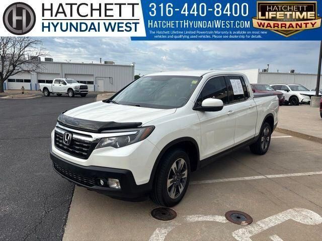 2017 Honda Ridgeline RTL — photo 1 of 13