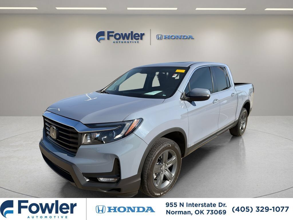 2023 Honda Ridgeline AWD RTL — photo 1 of 7